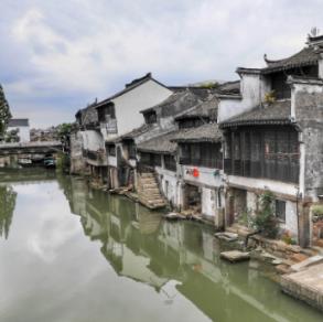 郭采洁解锁荷兰版封面大片，《再见爱人2》开播分享感悟，她是怎么成名的？